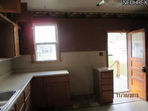 361 S 9th St, Coshocton, OH 43812 photo 9