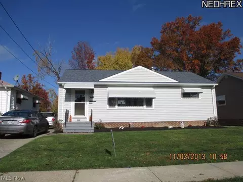 30321 Powell Rd, Willowick, OH 44095 photo 1