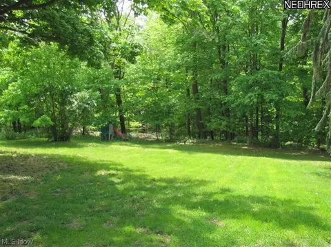 36050 Maplegrove, Willoughby Hills, OH 44092 photo 18