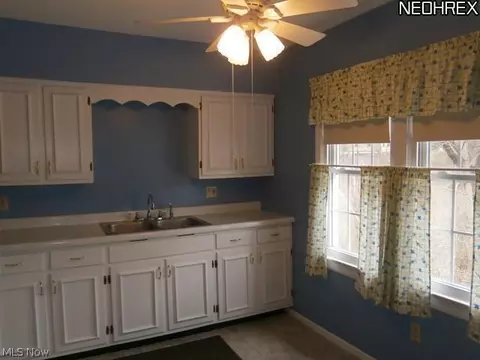 438 North St #9-B, Chardon, OH 44024 photo 9