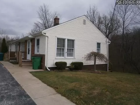438 North St #9-B, Chardon, OH 44024 photo 3