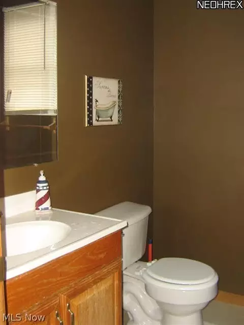883 E Wilbeth Rd, Akron, OH 44306 photo 9