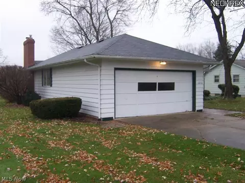 6210 Apache Ln, Poland, OH 44514 photo 8