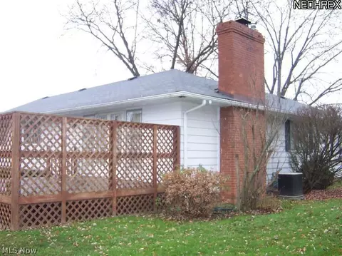 6210 Apache Ln, Poland, OH 44514 photo 6