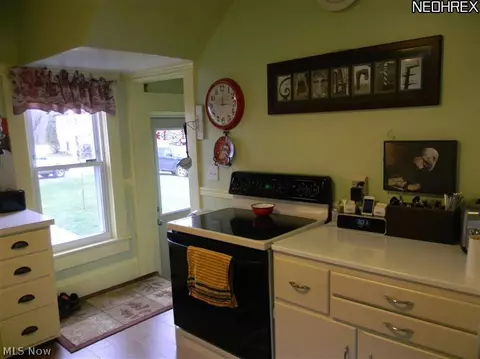 405 S Main St, Killbuck, OH 44637 photo 5