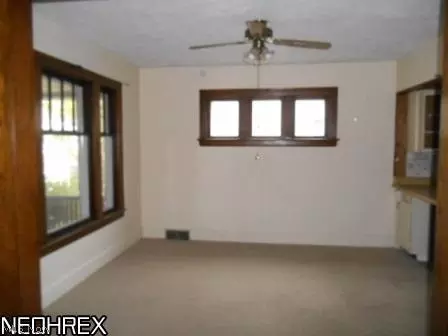 1624 W 14th St, Ashtabula, OH 44004 photo 2