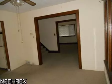 1624 W 14th St, Ashtabula, OH 44004 photo 3