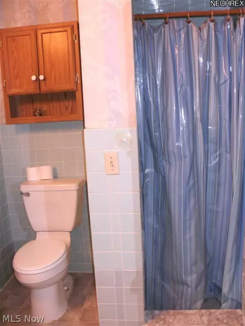 357 N Pershing Ave, Akron, OH 44313 photo 12