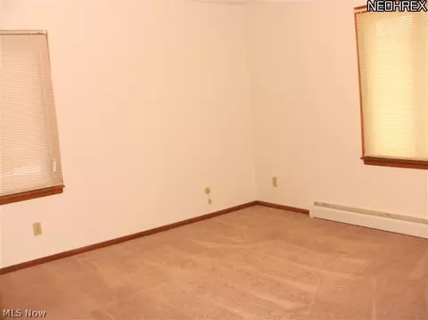 357 N Pershing Ave, Akron, OH 44313 photo 8