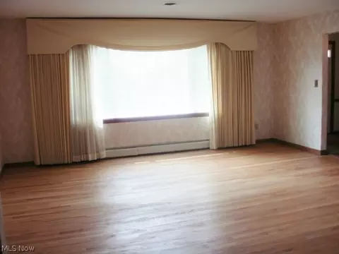 357 N Pershing Ave, Akron, OH 44313 photo 4