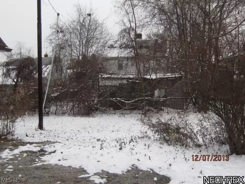 869 Peerless Ave, Akron, OH 44320 photo 5