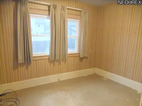 728 Chitty Ave, Akron, OH 44303 photo 7