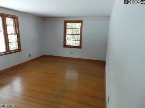 2995 Walbridge Dr, Akron, OH 44319 photo 6