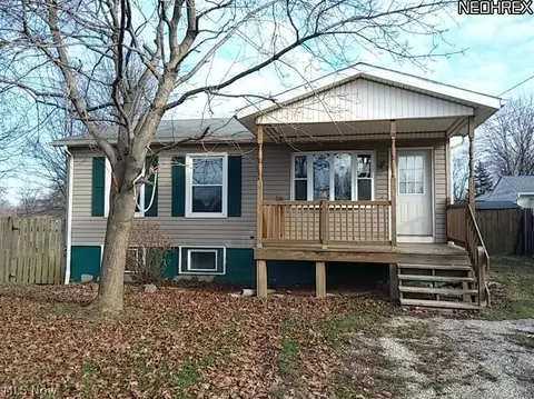 1155 Meadowbrook Ave, Alliance, OH 44601 photo 1