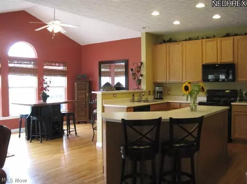 199 Brookledge Ln, Copley, OH 44321 photo 7