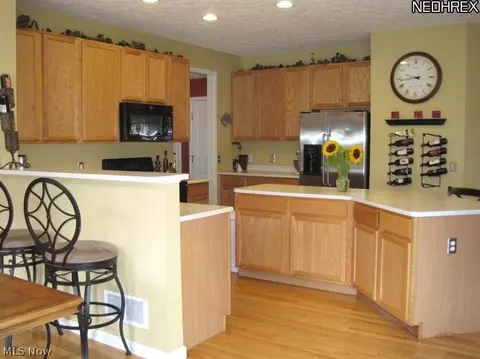 199 Brookledge Ln, Copley, OH 44321 photo 10