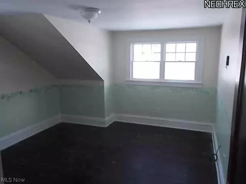 4788 Maple St, Willoughby, OH 44094 photo 9