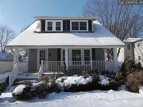 4788 Maple St, Willoughby, OH 44094 photo 1