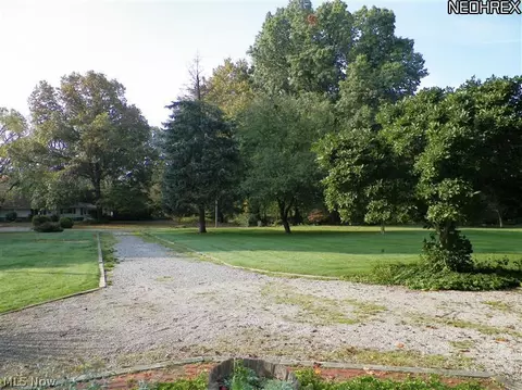 100 Maple Ln, Copley, OH 44321 photo 17