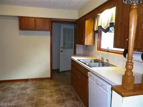 100 Maple Ln, Copley, OH 44321 photo 5