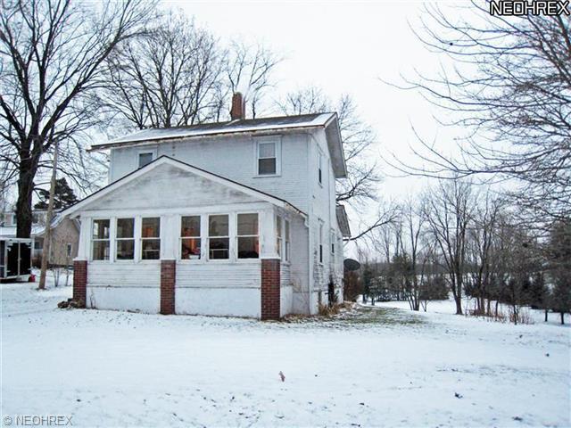 2498 Krumroy Rd, Akron, OH 44312 photo 1