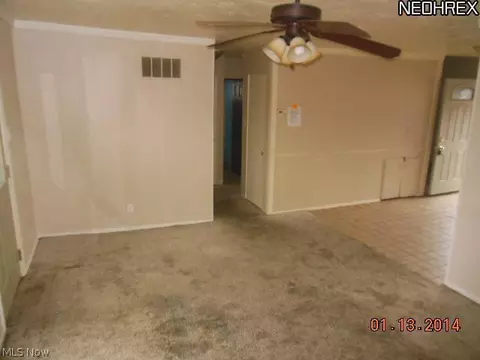 29326 Edgewood Dr, Willowick, OH 44095 photo 4