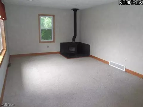 2878 Windsor, Orwell, OH 44076 photo 5