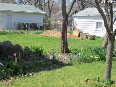 548 Harvard Ave, Elyria, OH 44035 photo 6