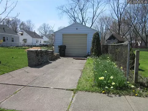 548 Harvard Ave, Elyria, OH 44035 photo 7