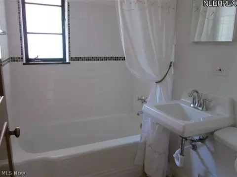 548 Harvard Ave, Elyria, OH 44035 photo 10