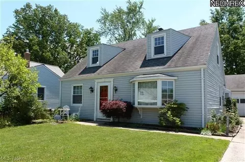 29216 Edgewood Dr, Willowick, OH 44095 photo 1