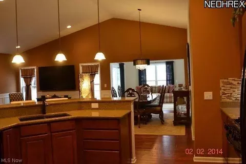 3703 Firethorn Dr, Aurora, OH 44202 photo 7