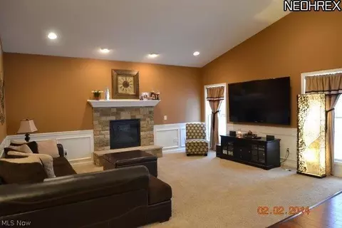 3703 Firethorn Dr, Aurora, OH 44202 photo 9
