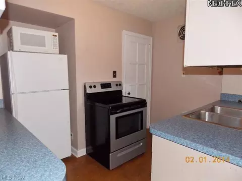 711 Cedar Ave, Ravenna, OH 44266 photo 7