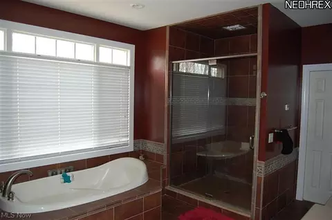 7940 Cedar Park Dr, Canfield, OH 44406 photo 10