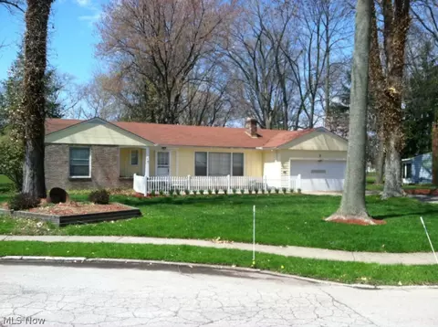 4486 Brighton Rd, Mentor, OH 44060 photo 2