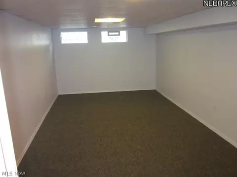 6417 Hio Dr, Brook Park, OH 44142 photo 12