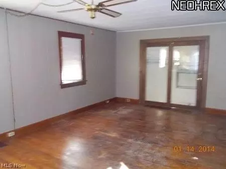 621 Ohio Ave, Ashtabula, OH 44004 photo 3