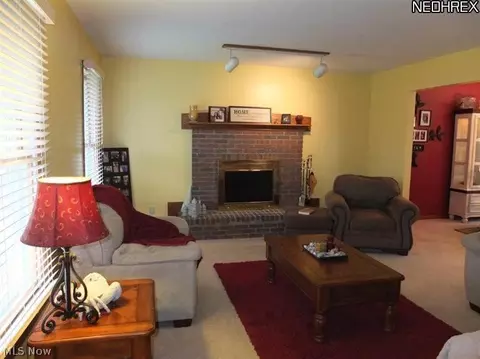1829 Beryl Rd, Akron, OH 44312 photo 3