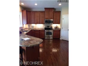7773 Knollridge Ave NE, Canton, OH 44721 photo 1