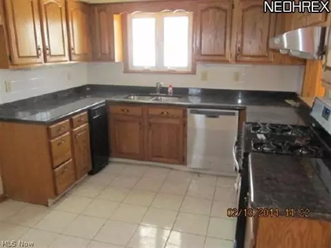 236 E 5th Ave, Berea, OH 44017 photo 7