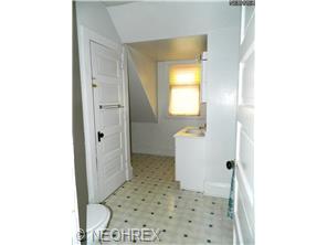 481 Longmere Dr, Kent, OH 44240 photo 1