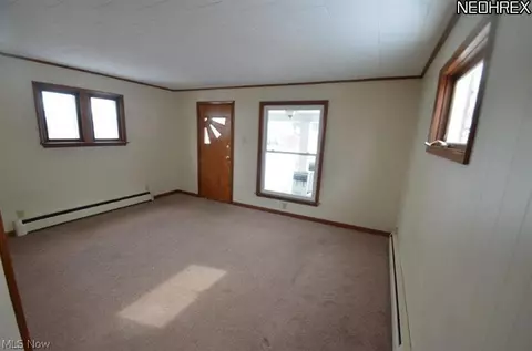 603 Thayer Ave, Ashtabula, OH 44004 photo 3