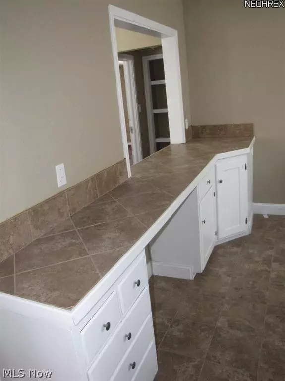  4505 Ardendale Rd, South Euclid, OH 44121 photo 4