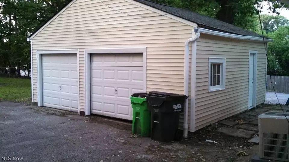  4505 Ardendale Rd, South Euclid, OH 44121 photo 18