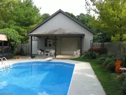 1112 Berlin Rd, Huron, OH 44839 photo 2