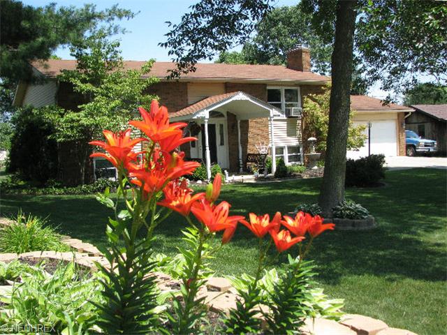 2221 Lakewood Dr, Mansfield, OH 44905 photo 1