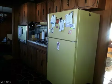 1042 Union Ave, Ashtabula, OH 44004 photo 4