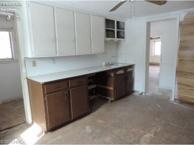 816 First St, Sandusky, OH 44870 photo 3