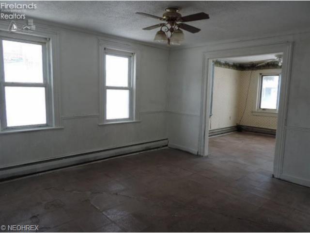 816 First St, Sandusky, OH 44870 photo 2